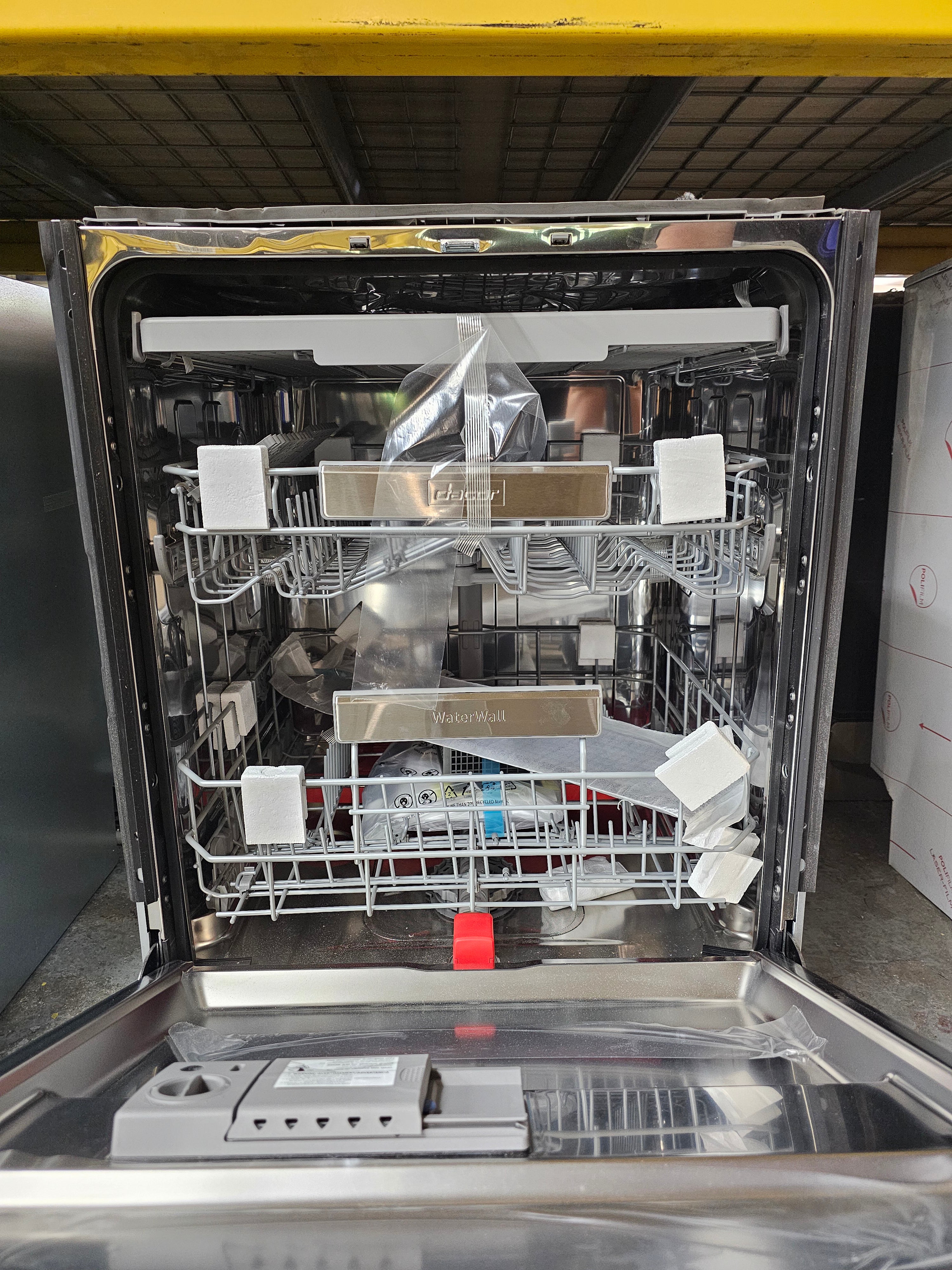 Dacor 24-Inch Fully Integrated Dishwasher with WaterWall, Smart Control, 3rd Rack, Zone Booster, AutoRelease